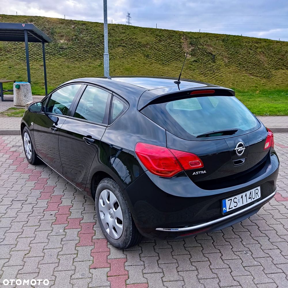 Opel Astra 1.4 T Active - 11