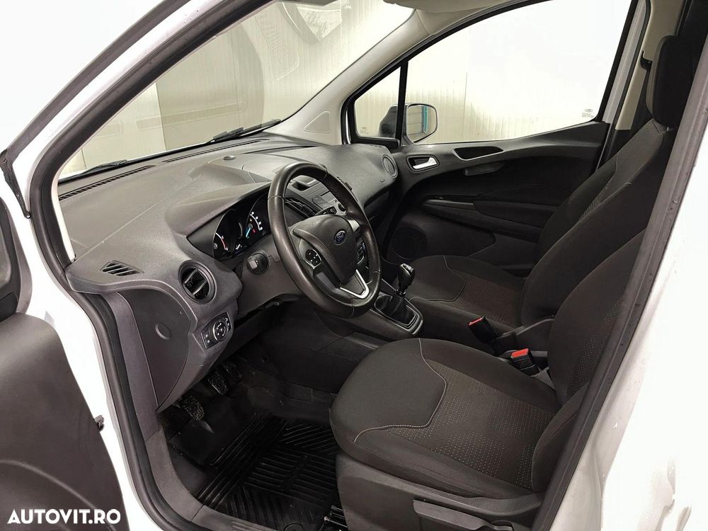 Ford Transit Courier - 5