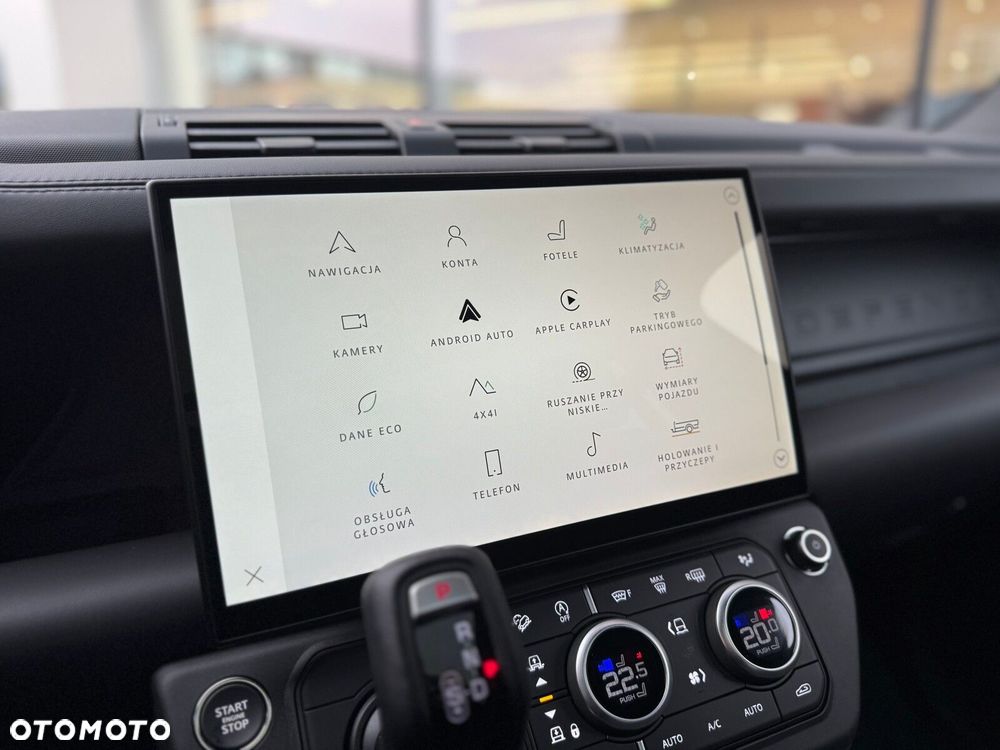 Land Rover Defender - 20
