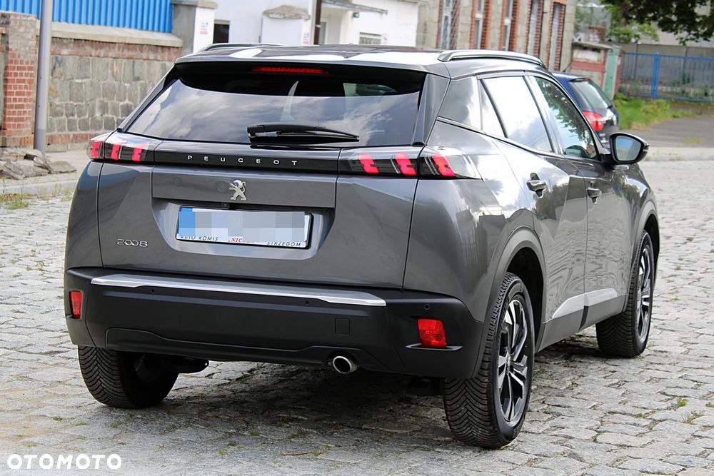 Peugeot 2008 - 11