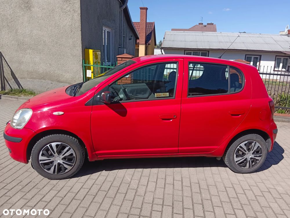 Toyota Yaris 1.0 Base - 2