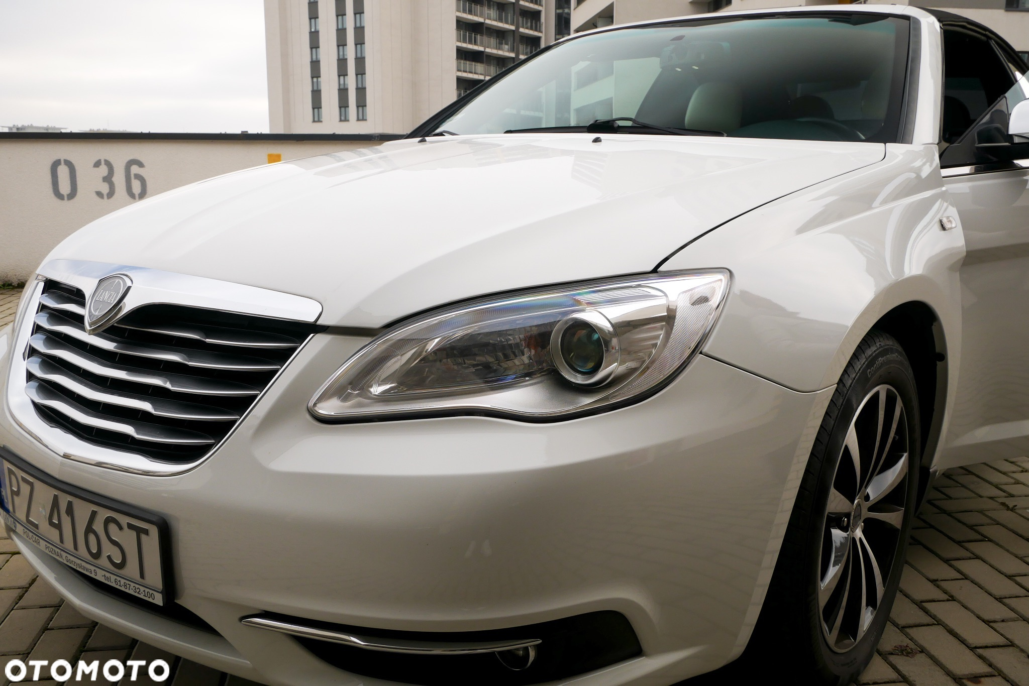 Chrysler 200 - 11