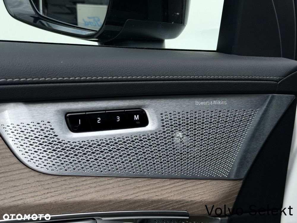 Volvo XC 90 - 22