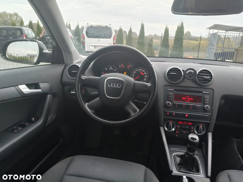 Audi A3 Sportback - 8