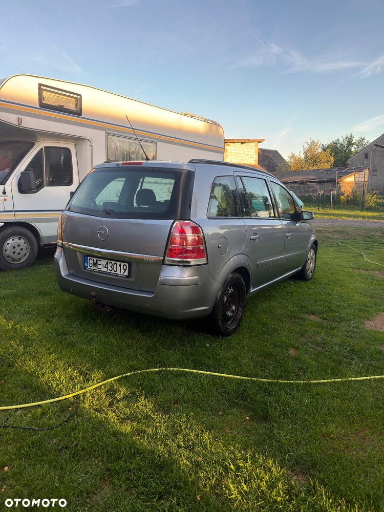 Opel Zafira 1.9 CDTI Enjoy - 4