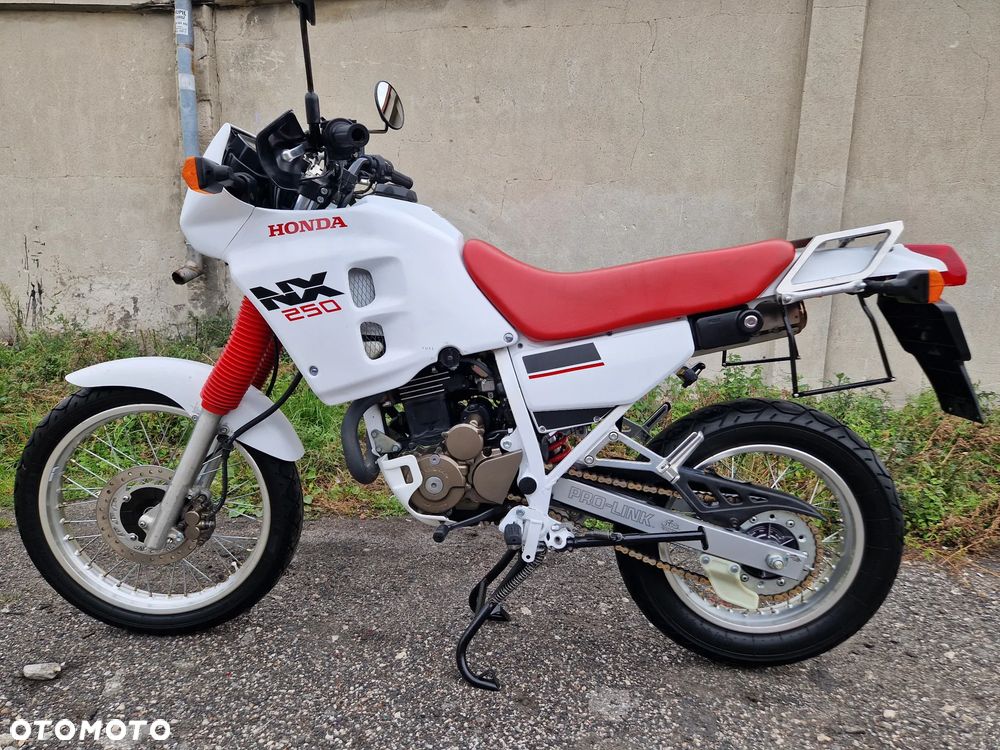 Honda NX - 4