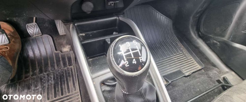 Suzuki Baleno - 16