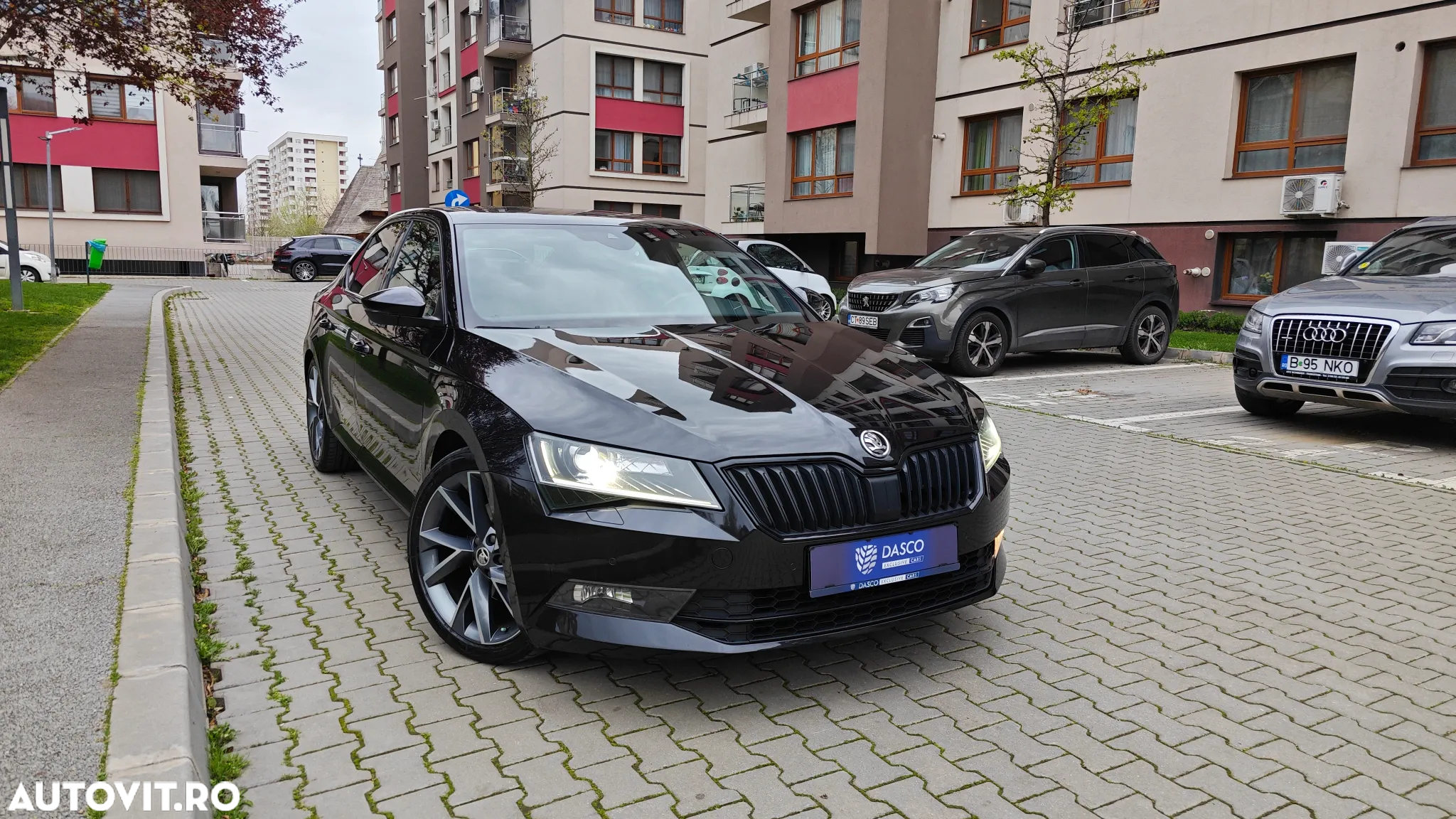 Skoda Superb 2.0 TDI DSG Sportline - 11