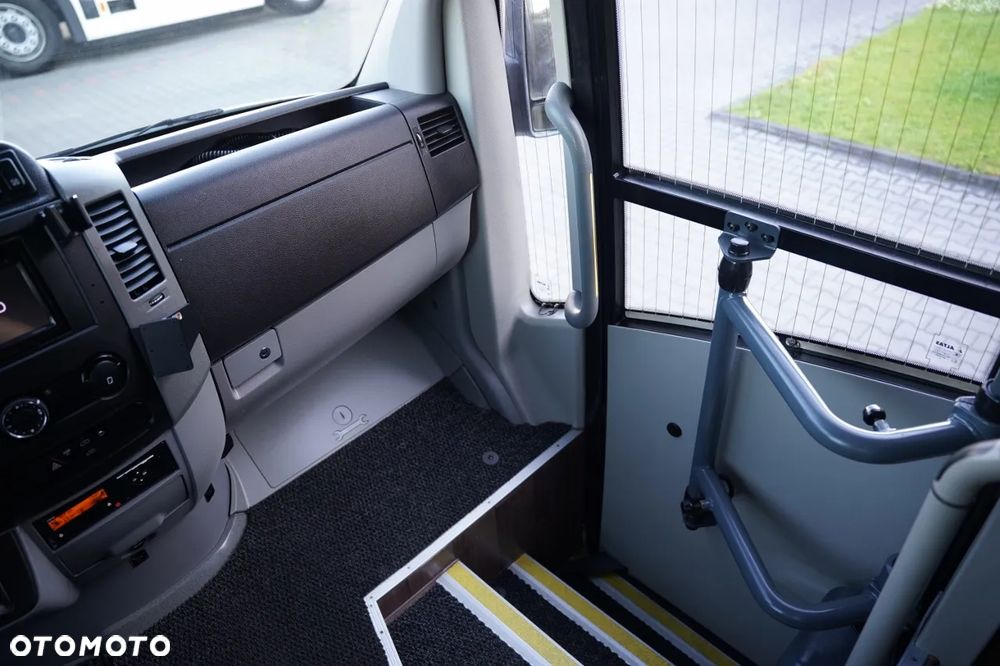 Mercedes-Benz SPRINTER 516 CDI / KLIMA /SPROWADZONY / - 19