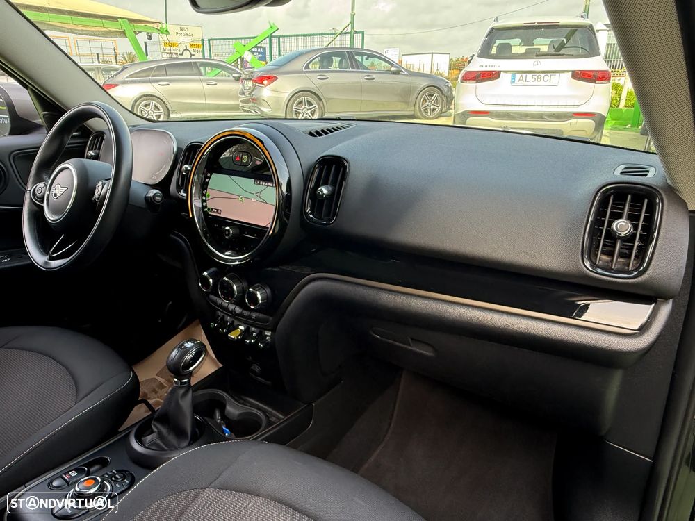 MINI Countryman Cooper SE ALL4 Auto - 27