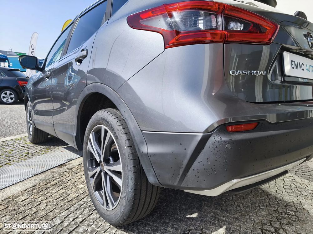 Nissan Qashqai 1.5 dCi N-Connecta 18 - 6
