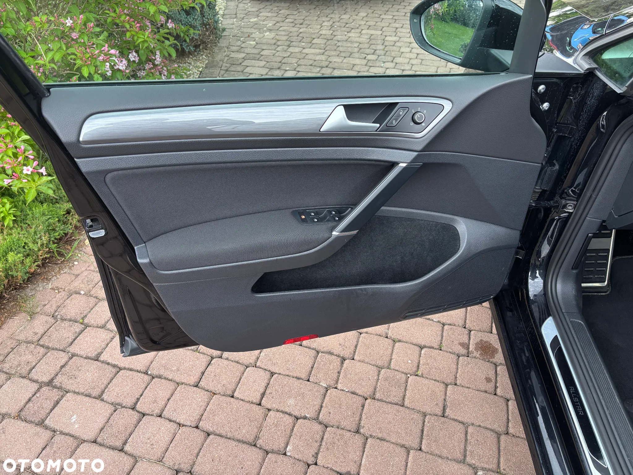Volkswagen Golf 1.6 TDI BlueMotion Technology Allstar - 10