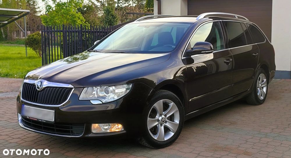 Skoda Superb 2.0 TDI Elegance - 4