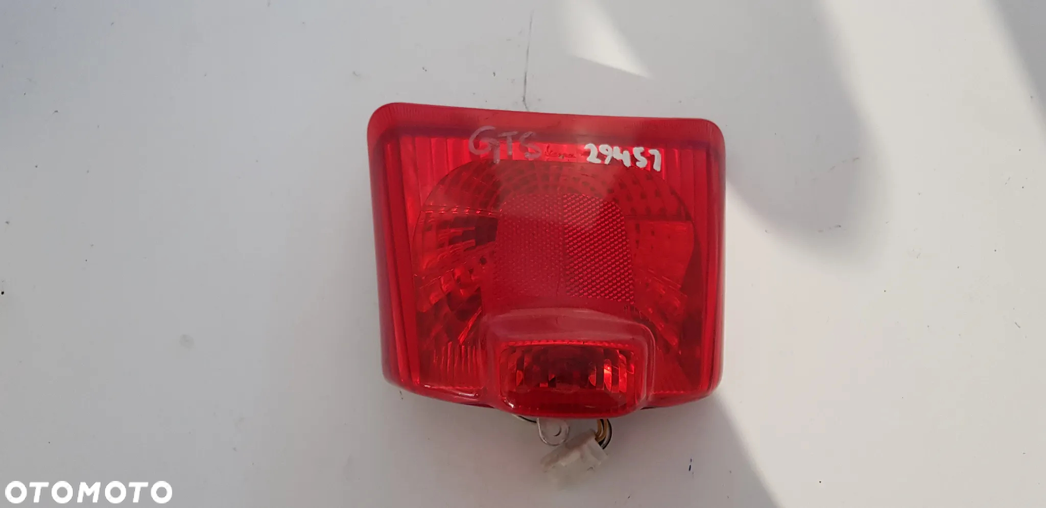 Piaggio Vespa GTS 14-17 Lampa Tył Tylna - 2