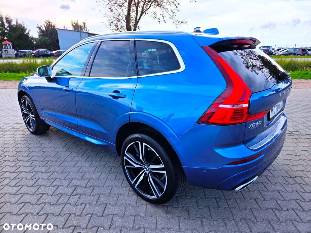 Volvo XC 60 D5 AWD Geartronic RDesign - 14