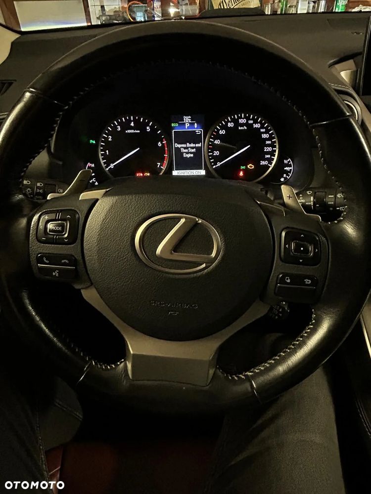 Lexus NX - 10