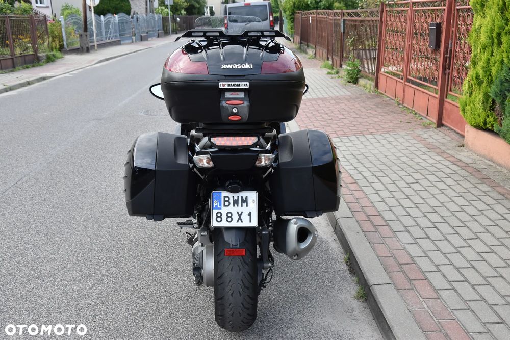 Kawasaki GTR - 4