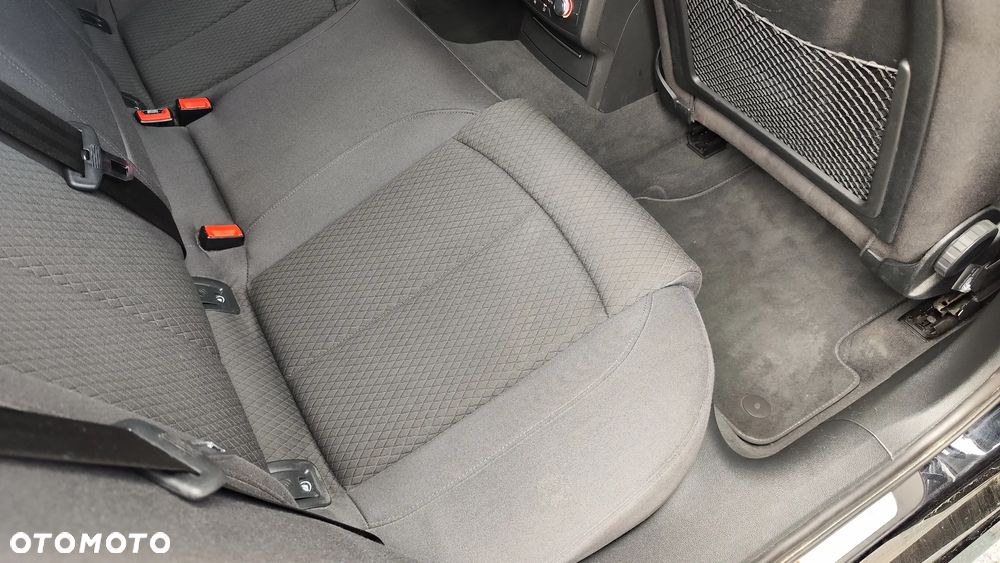 Audi A6 Avant 2.0 TDI Ultra DPF - 29