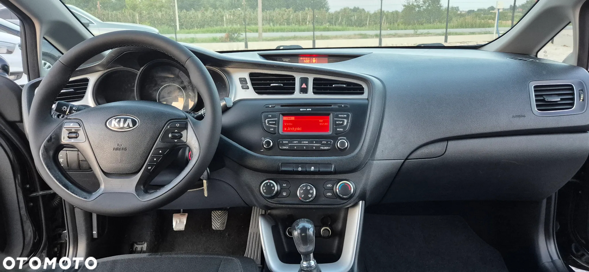 Kia Ceed 1.4 CVVT Dream Team Edition - 21
