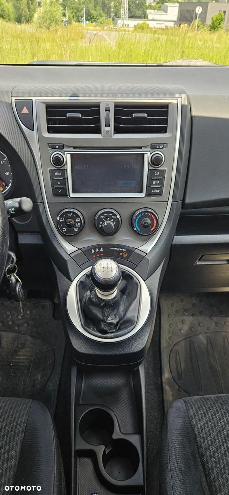 Toyota Verso S - 13