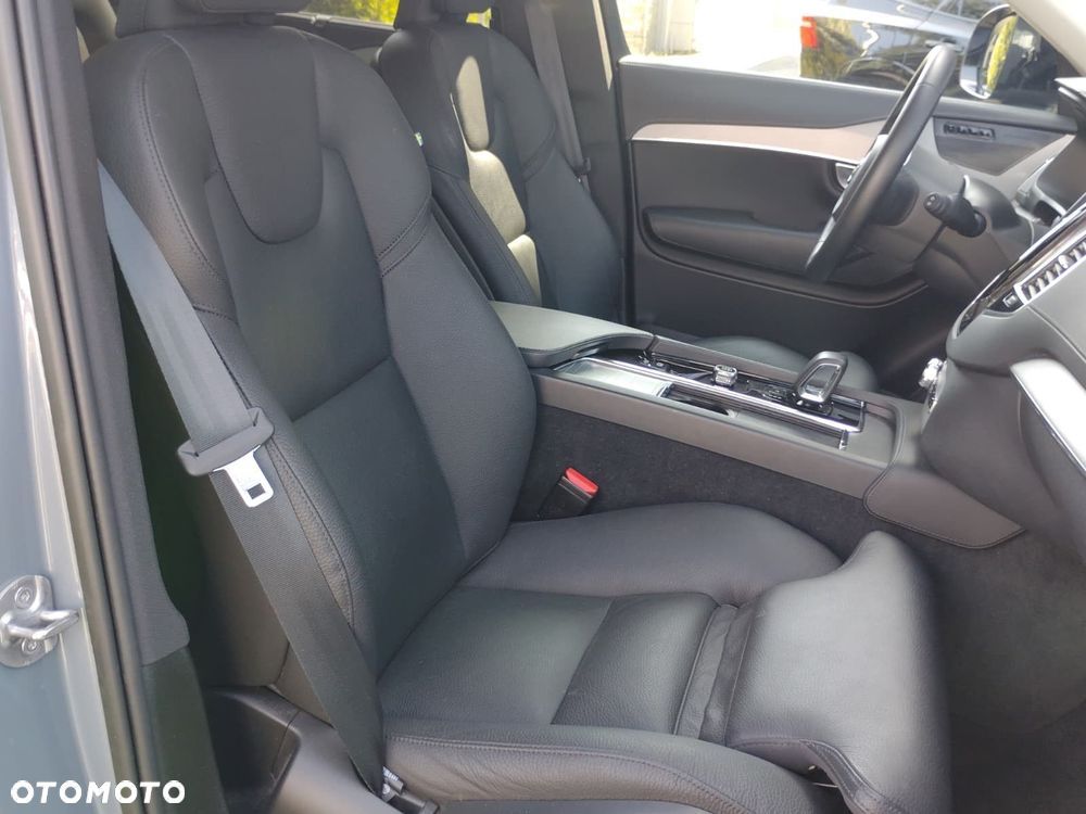 Volvo XC 90 - 20