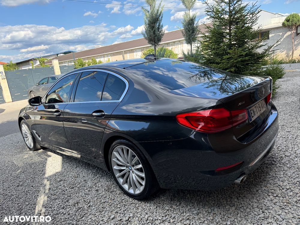 BMW Seria 5 520d xDrive Aut. Luxury Line - 7