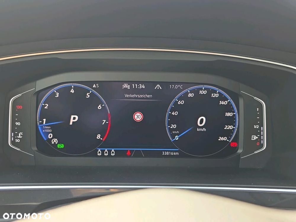 Volkswagen Tiguan - 4