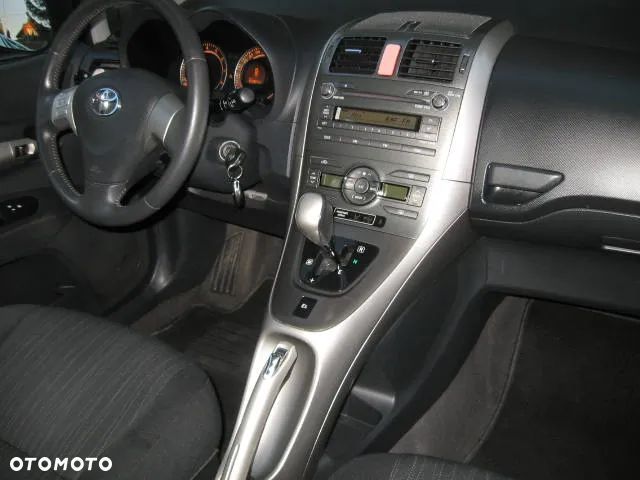 Toyota Auris 1.6 Sol MM - 21