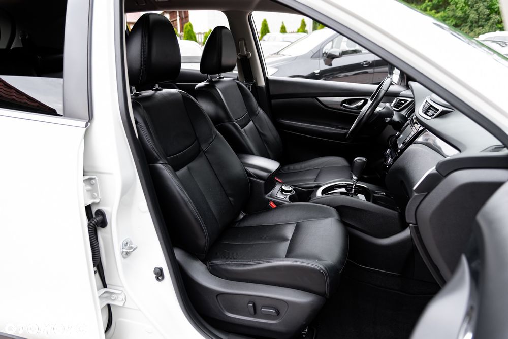 Nissan X-Trail 2.0 dCi ALL-MODE 4x4i Xtronic Tekna - 24