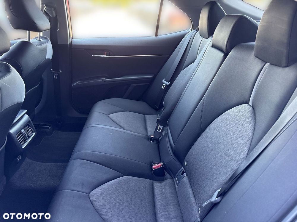 Toyota Camry 2.5 Hybrid Comfort CVT - 16