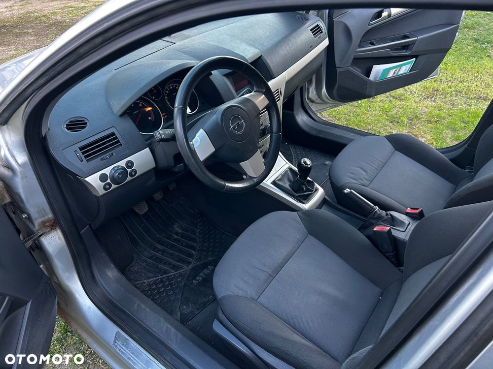 Opel Astra 1.7 CDTI Essentia - 7