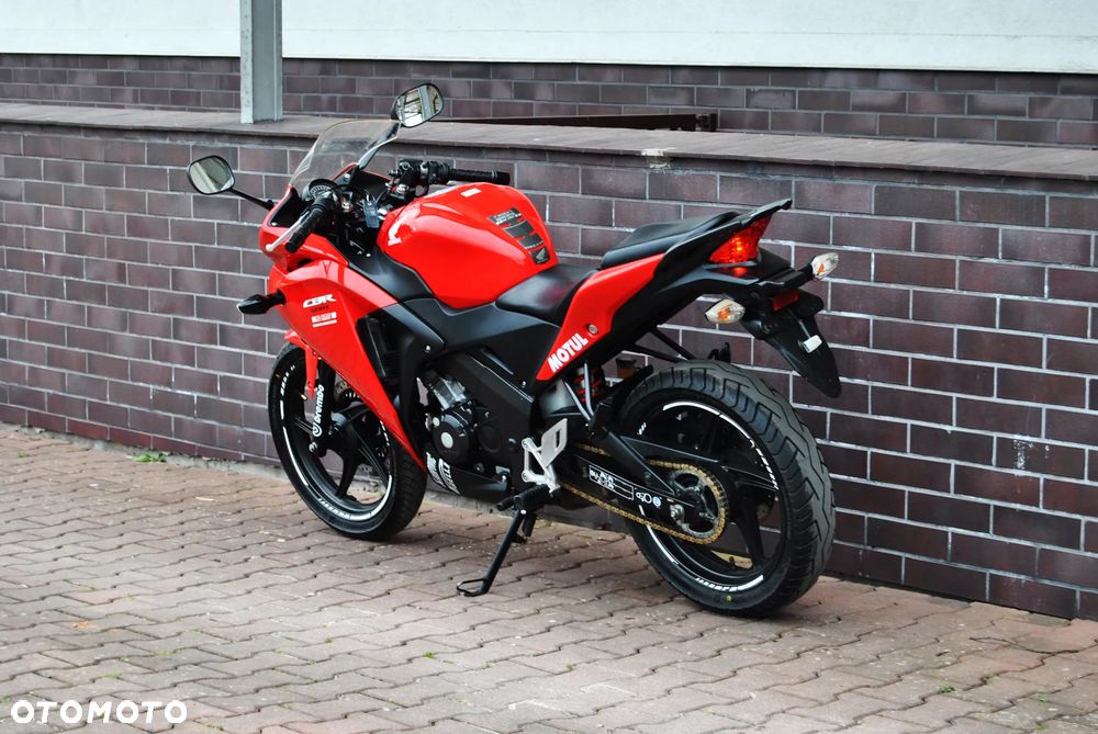 Honda CBR - 6