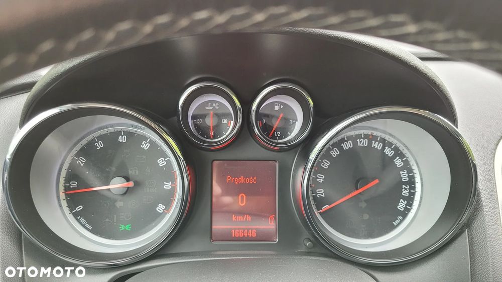 Opel Astra 1.4 Turbo - 28