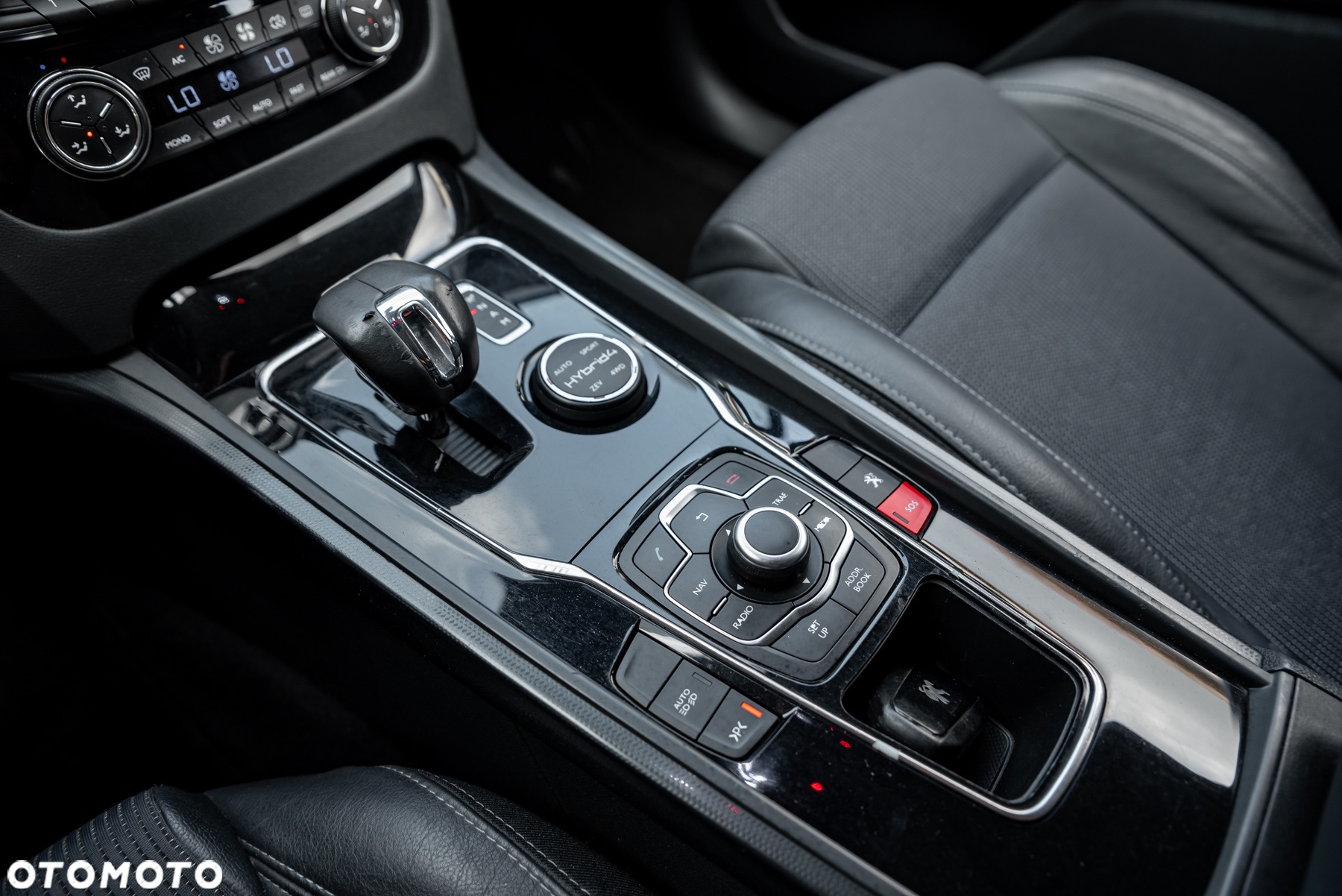 Peugeot 508 Hybrid4 - 31