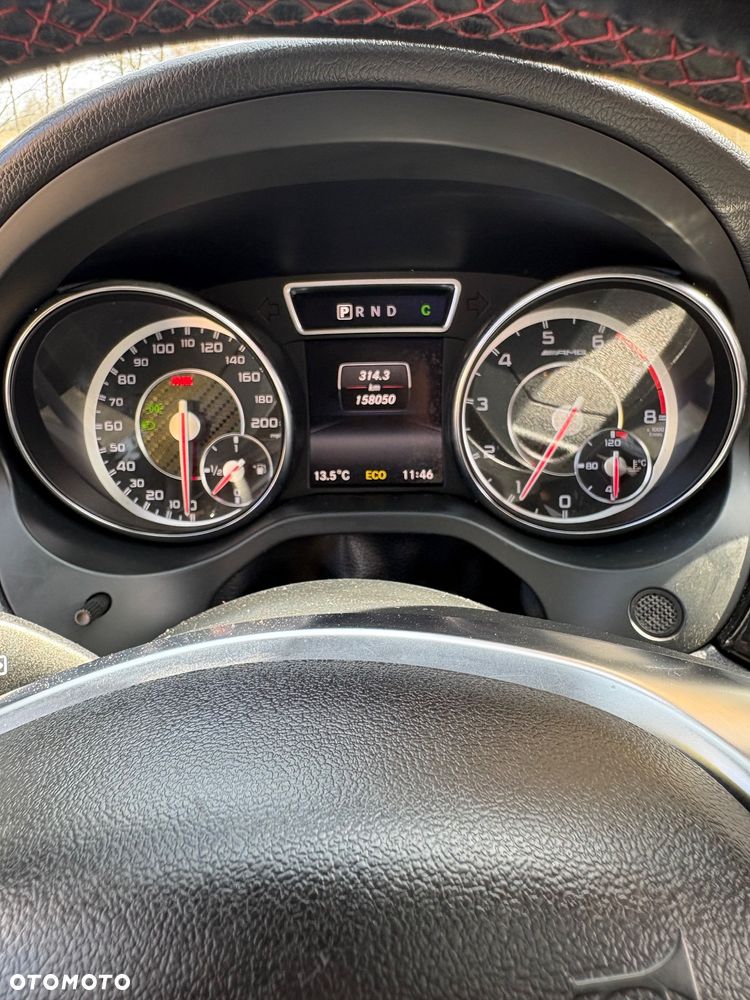 Mercedes-Benz CLA 45 AMG 4-Matic - 9