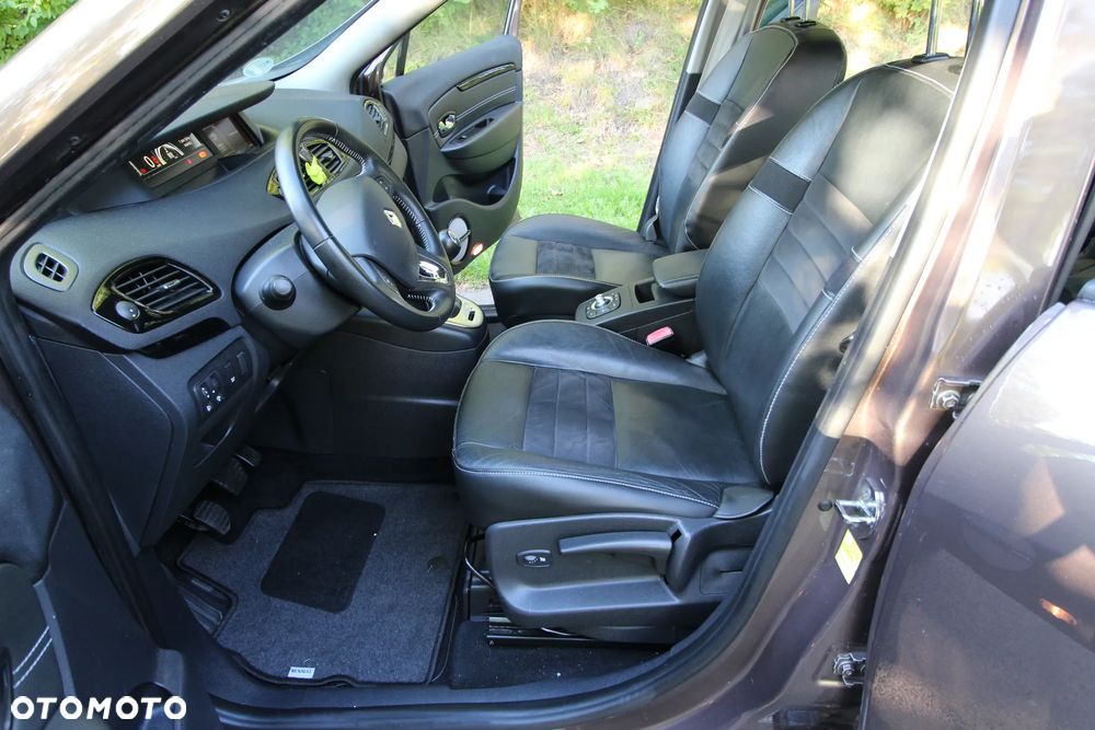 Renault Grand Scenic dCi 160 FAP Bose Edition - 15