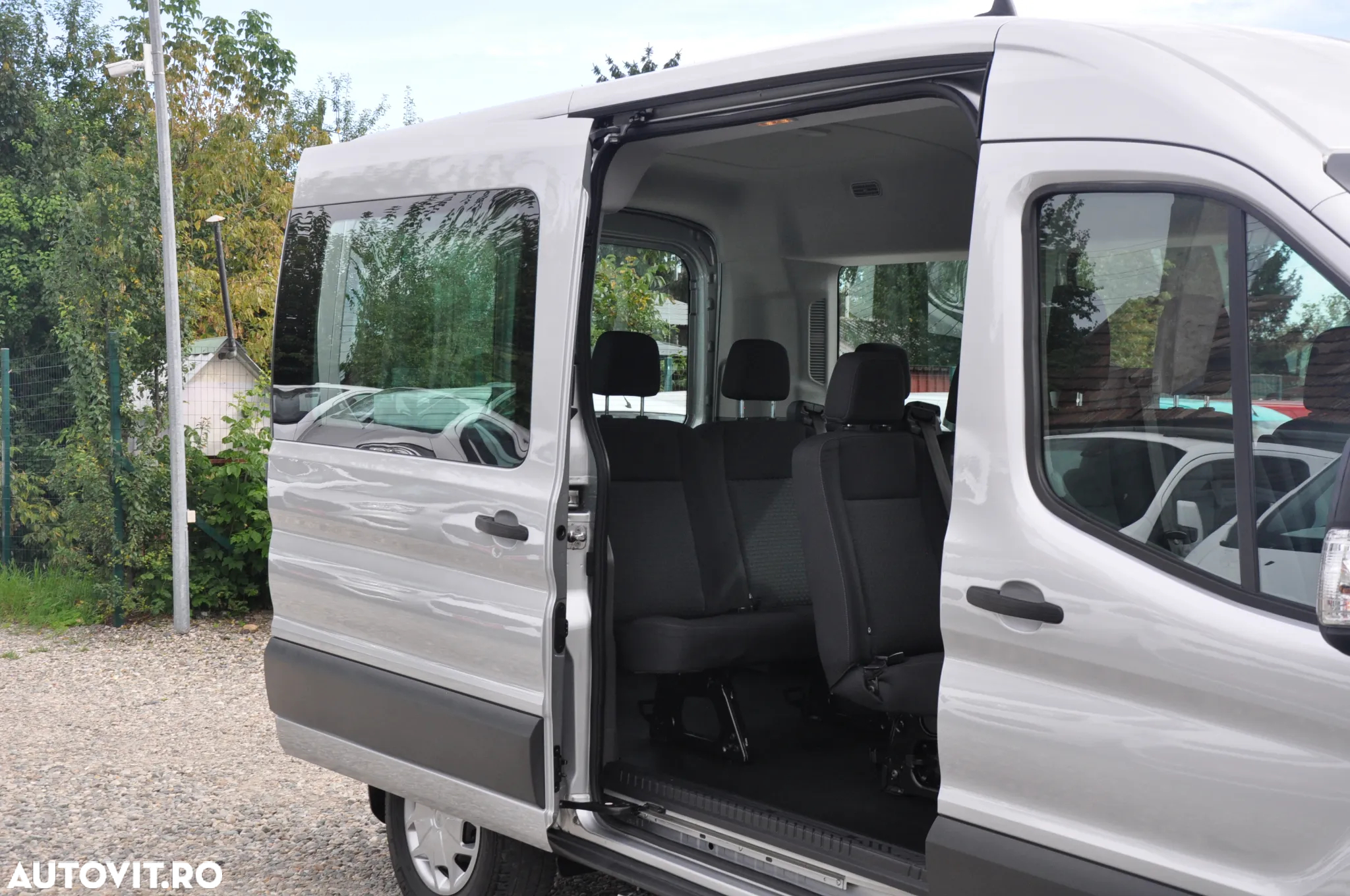 Ford Transit 330 2.0 TDCi L2H2 Furgon DCIV Trend Aut. - 9