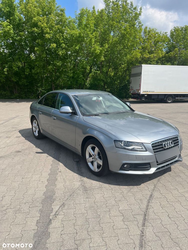 Audi A4 Limousine - 6