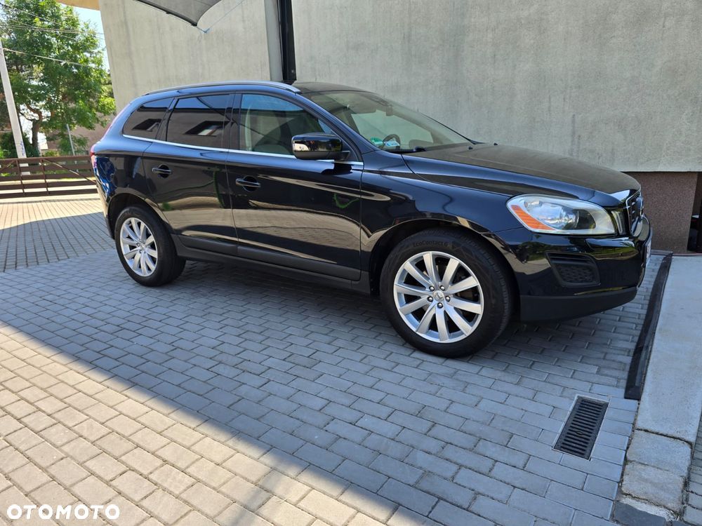 Volvo XC 60 - 4