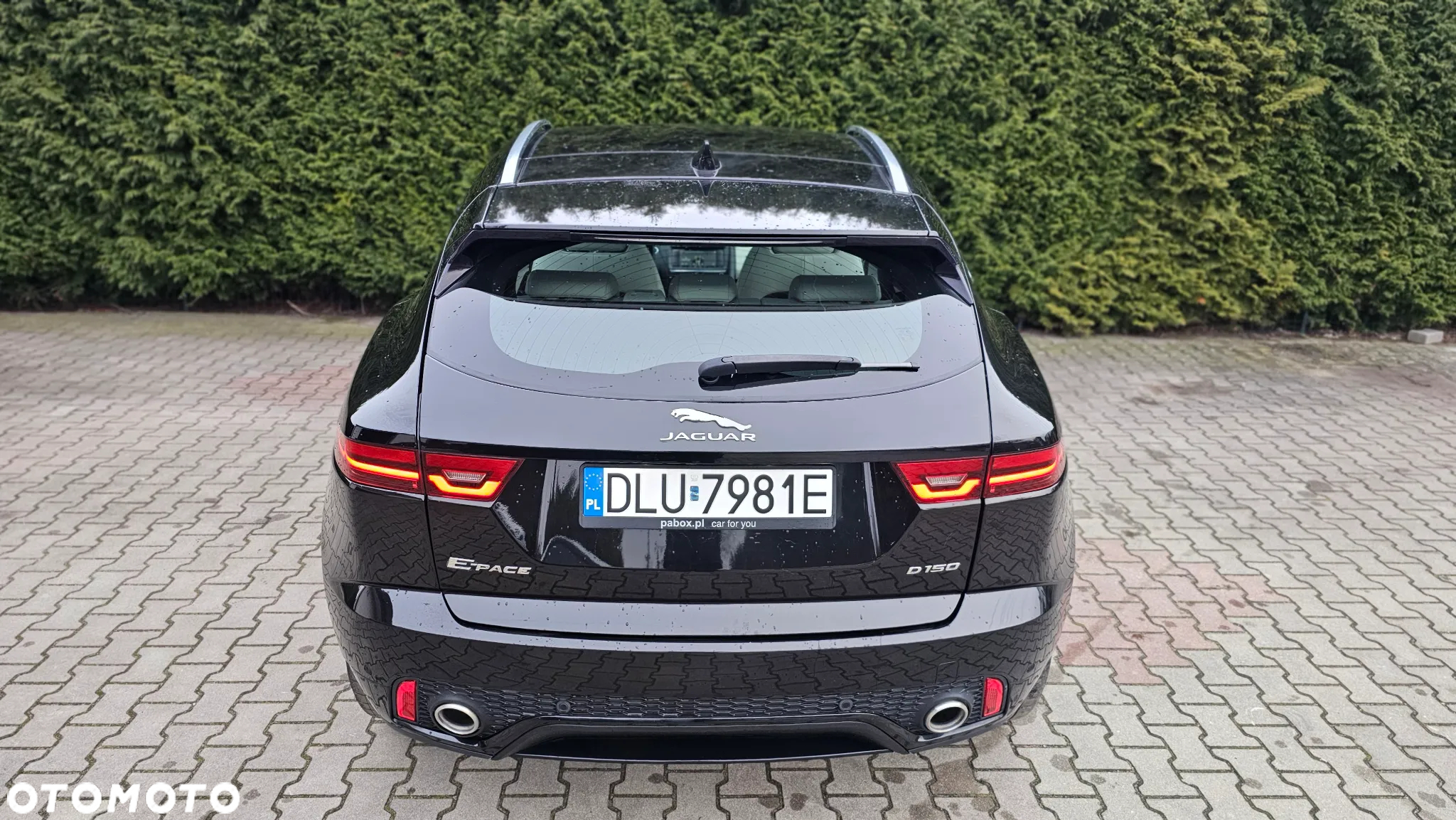 Jaguar E-Pace 2.0 i4D AWD R-Dynamic S - 30