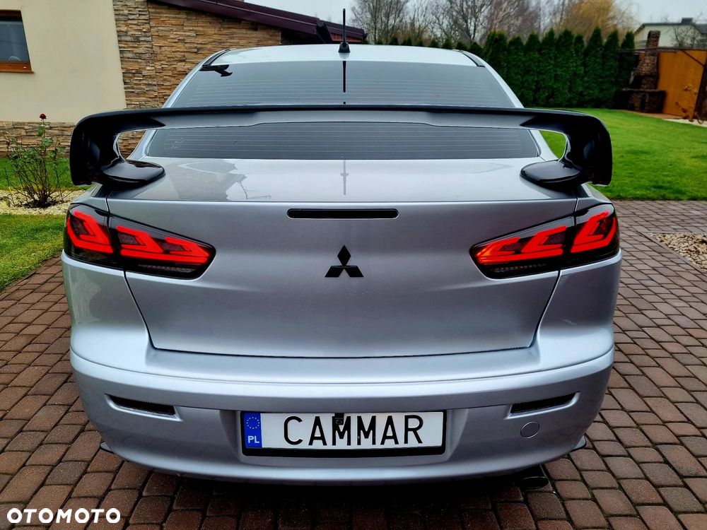 Mitsubishi Lancer - 10