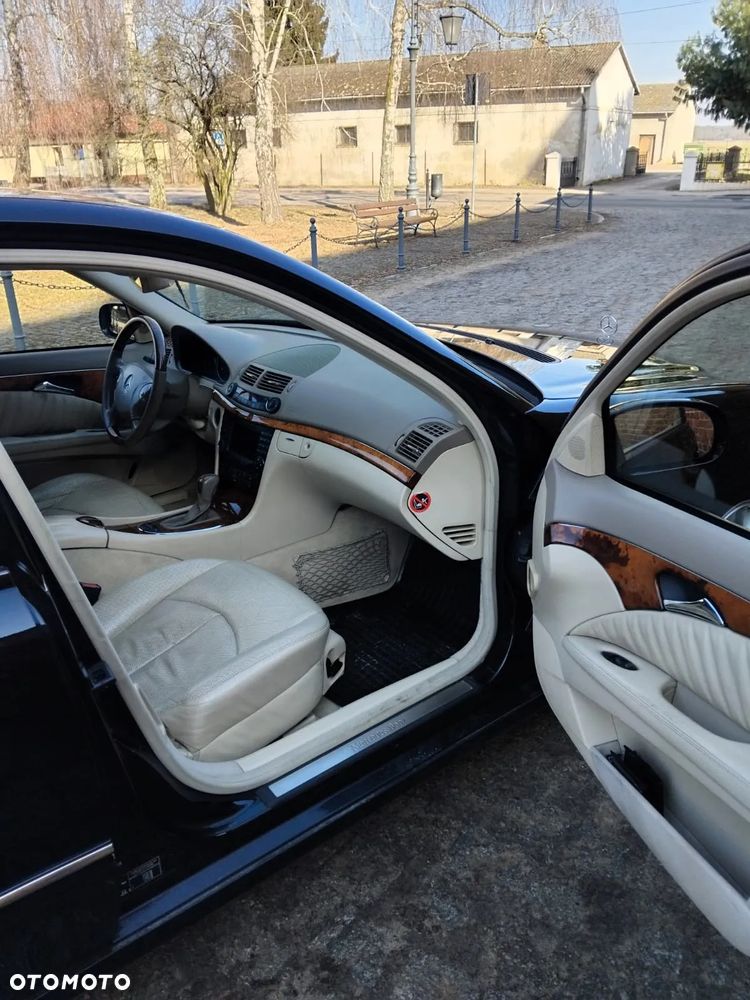 Mercedes-Benz Klasa E 500 7G-TRONIC Elegance - 9
