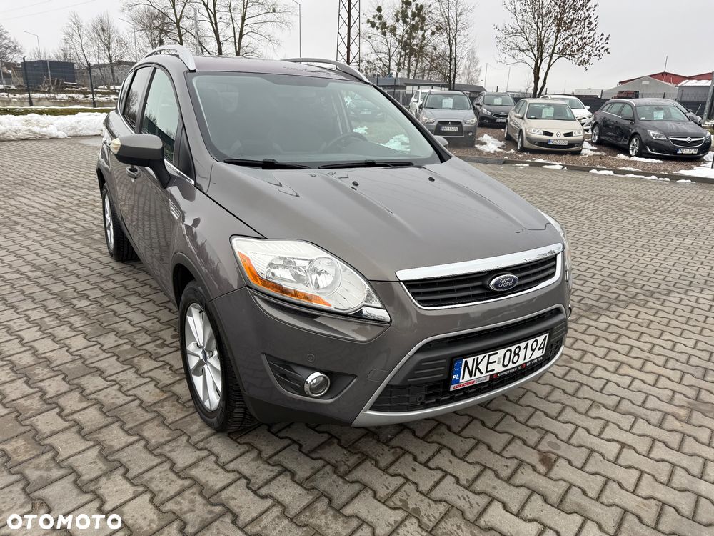 Ford Kuga 2.0 TDCi 2x4 Titanium - 12