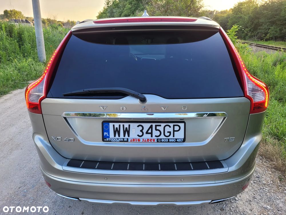Volvo XC 60 - 6