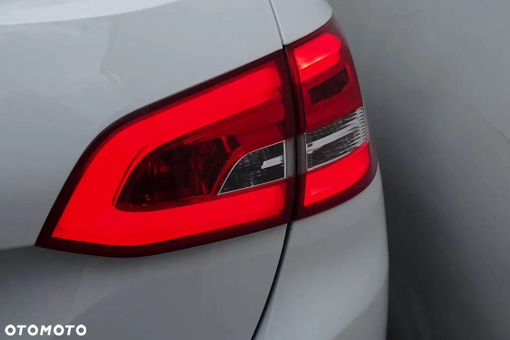 Peugeot 308 1.5 BlueHDi Allure Pack S&S EAT8 - 16