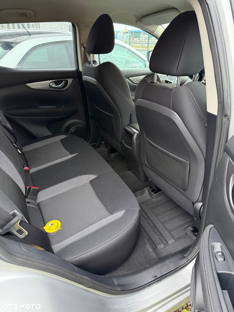 Nissan Qashqai 1.2 DIG-T N-Connecta Xtronic EU6 - 36