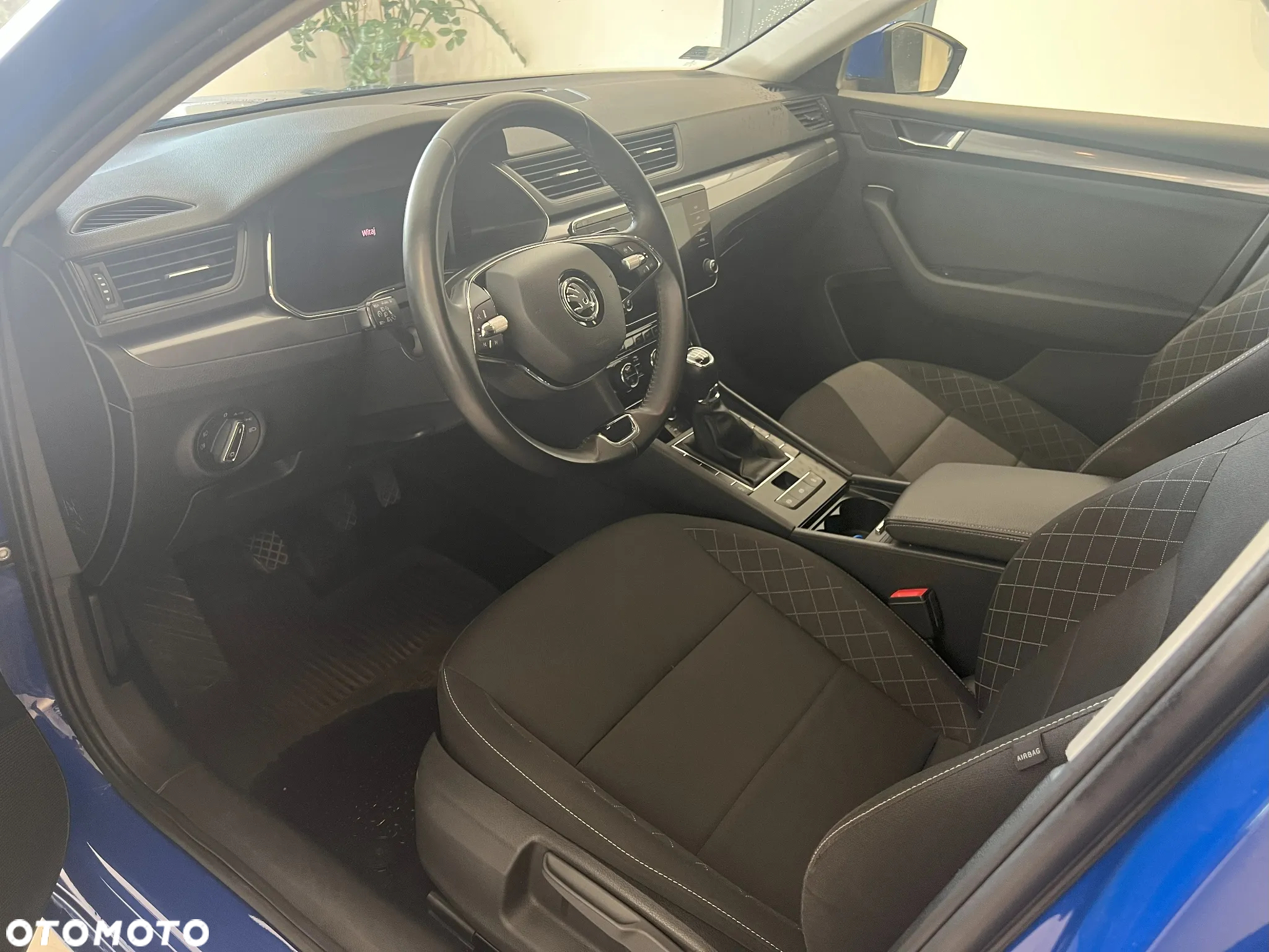 Skoda Superb 2.0 TDI SCR Active - 9