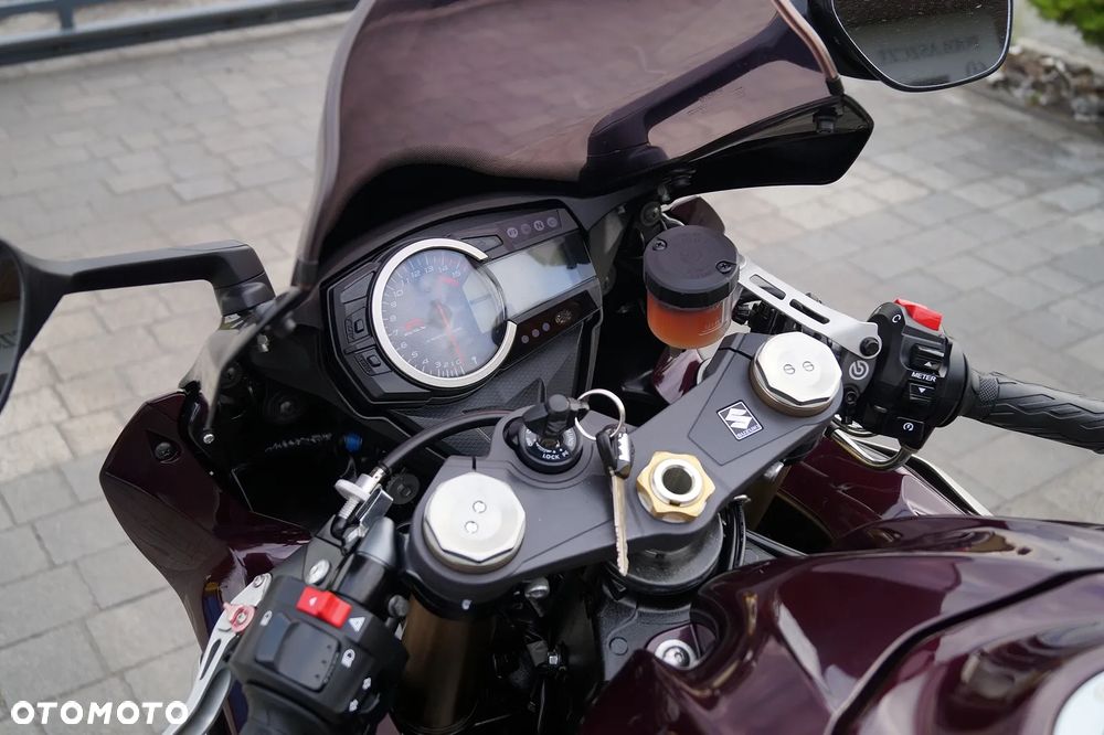 Suzuki GSX-R - 12