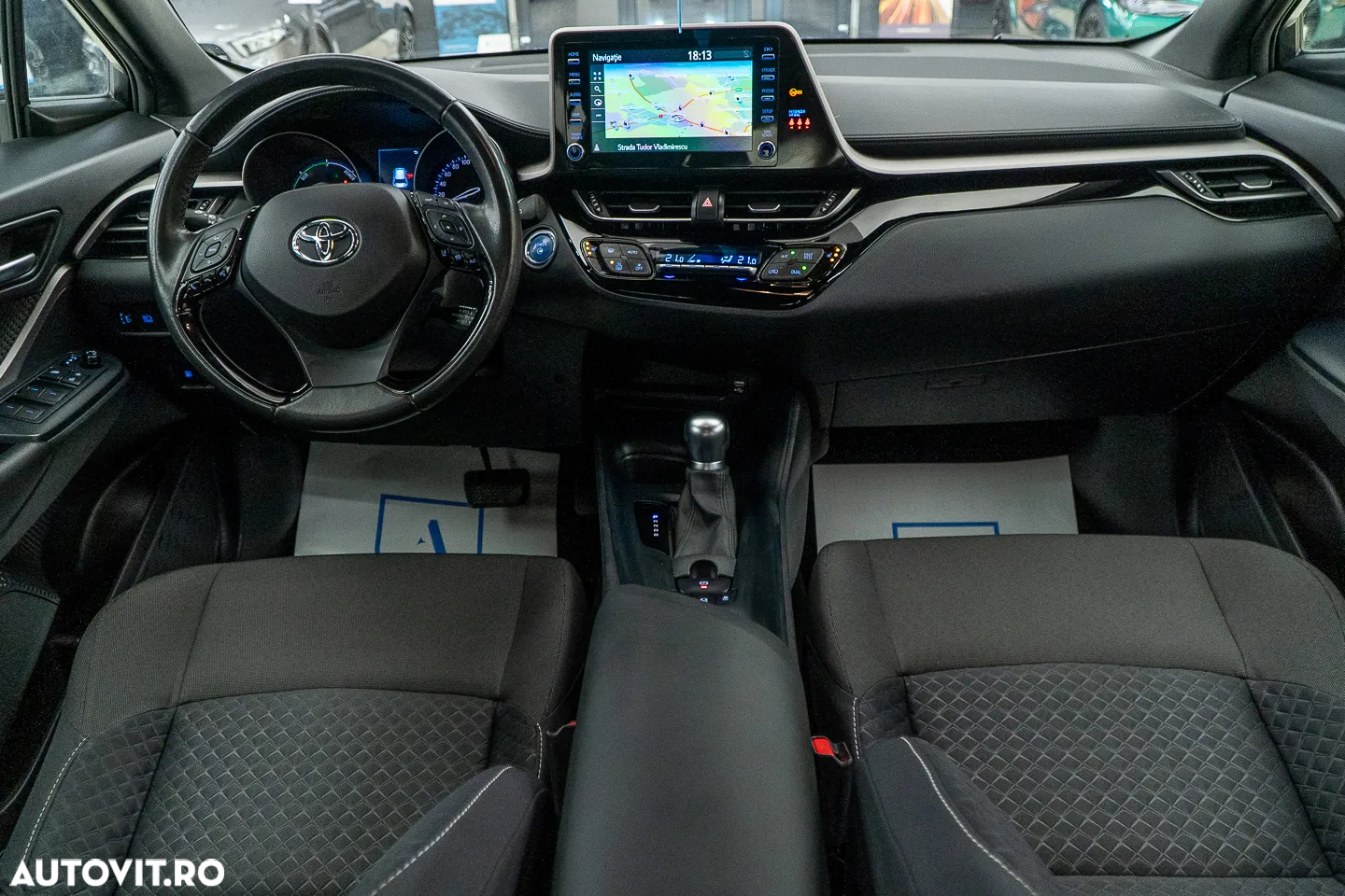 Toyota C-HR 1.8 HSD 122 CP 4x2 CVT Cult - 30