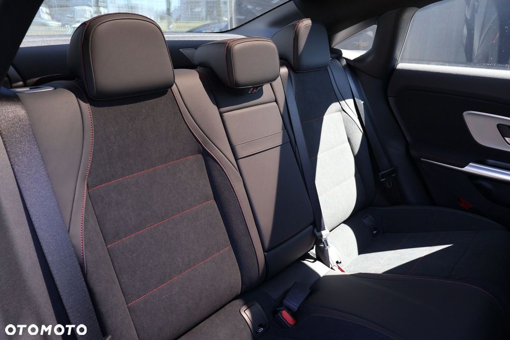 Mercedes-Benz CLA - 20